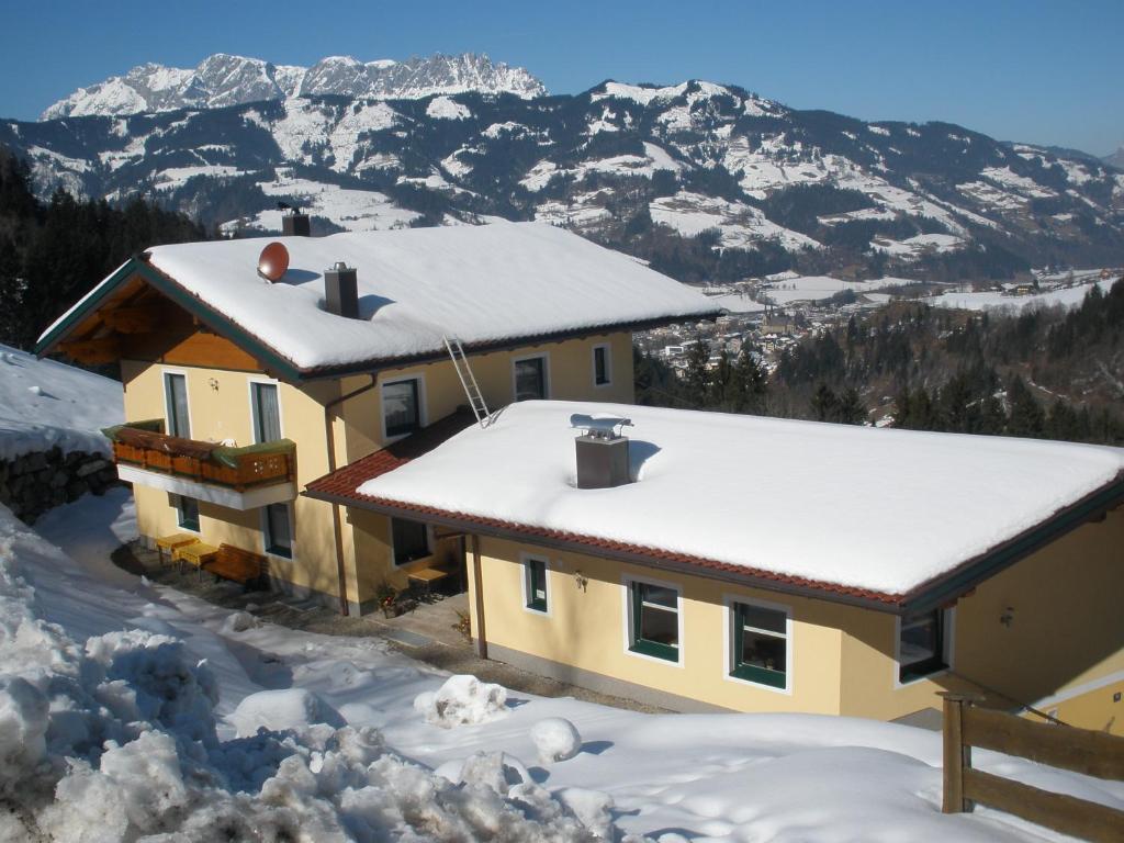 Holzlehenhof Apartment Sankt Johann im Pongau Exterior photo